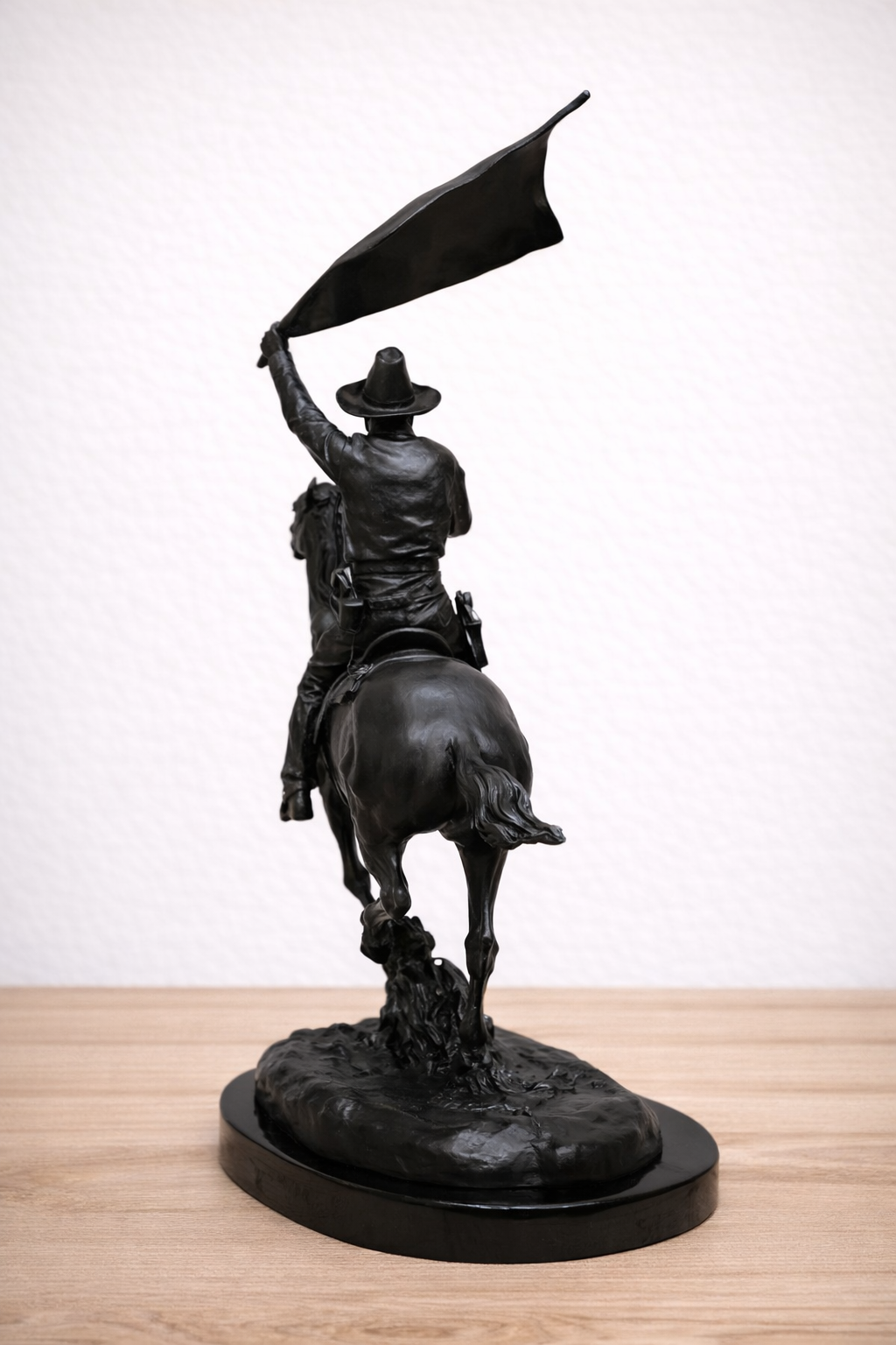 Bronco Saddle