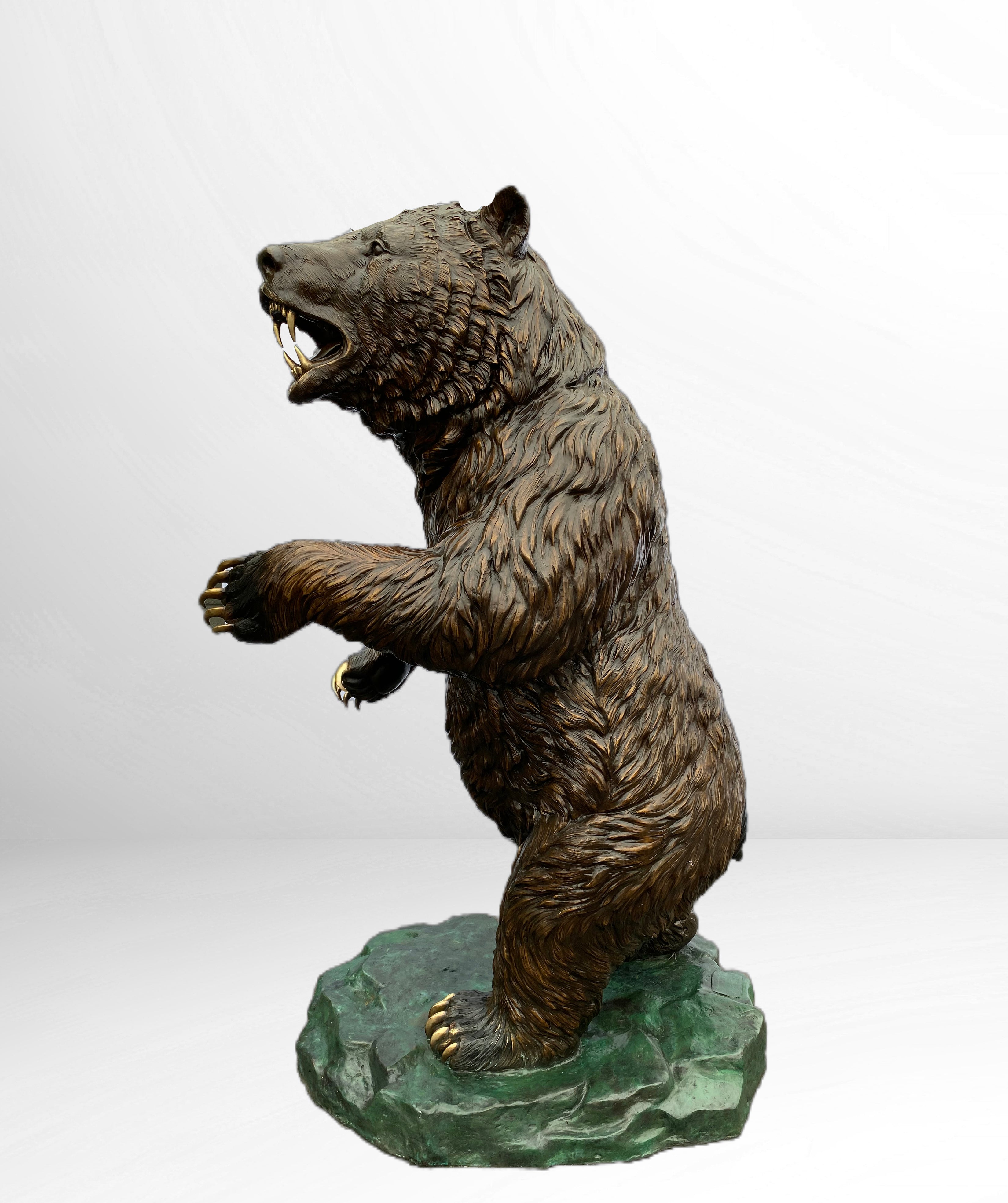 Roaring Bear