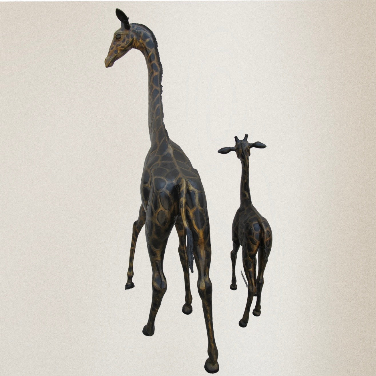 Giraffe Pair