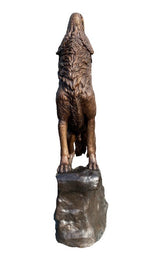 Howling Wolf